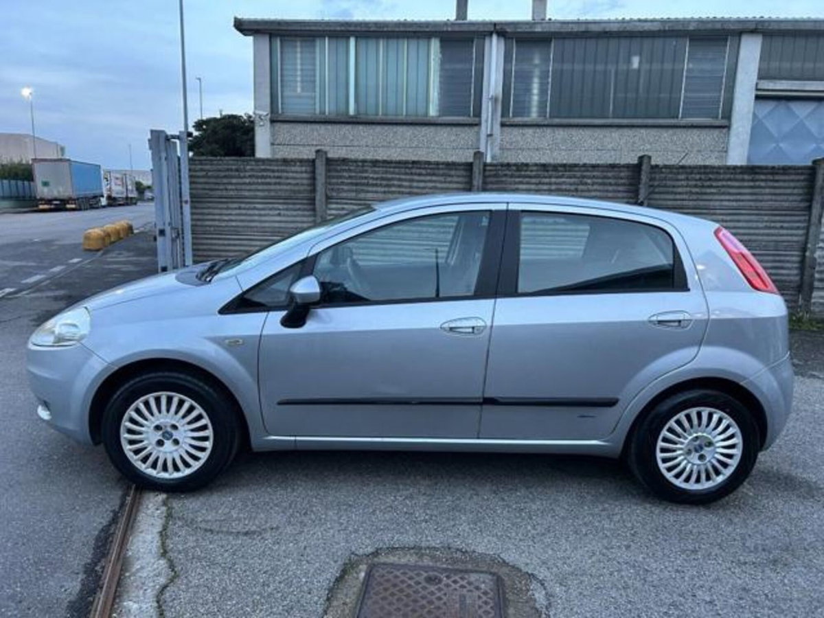Fiat Grande Punto 1.2 5 porte (11)