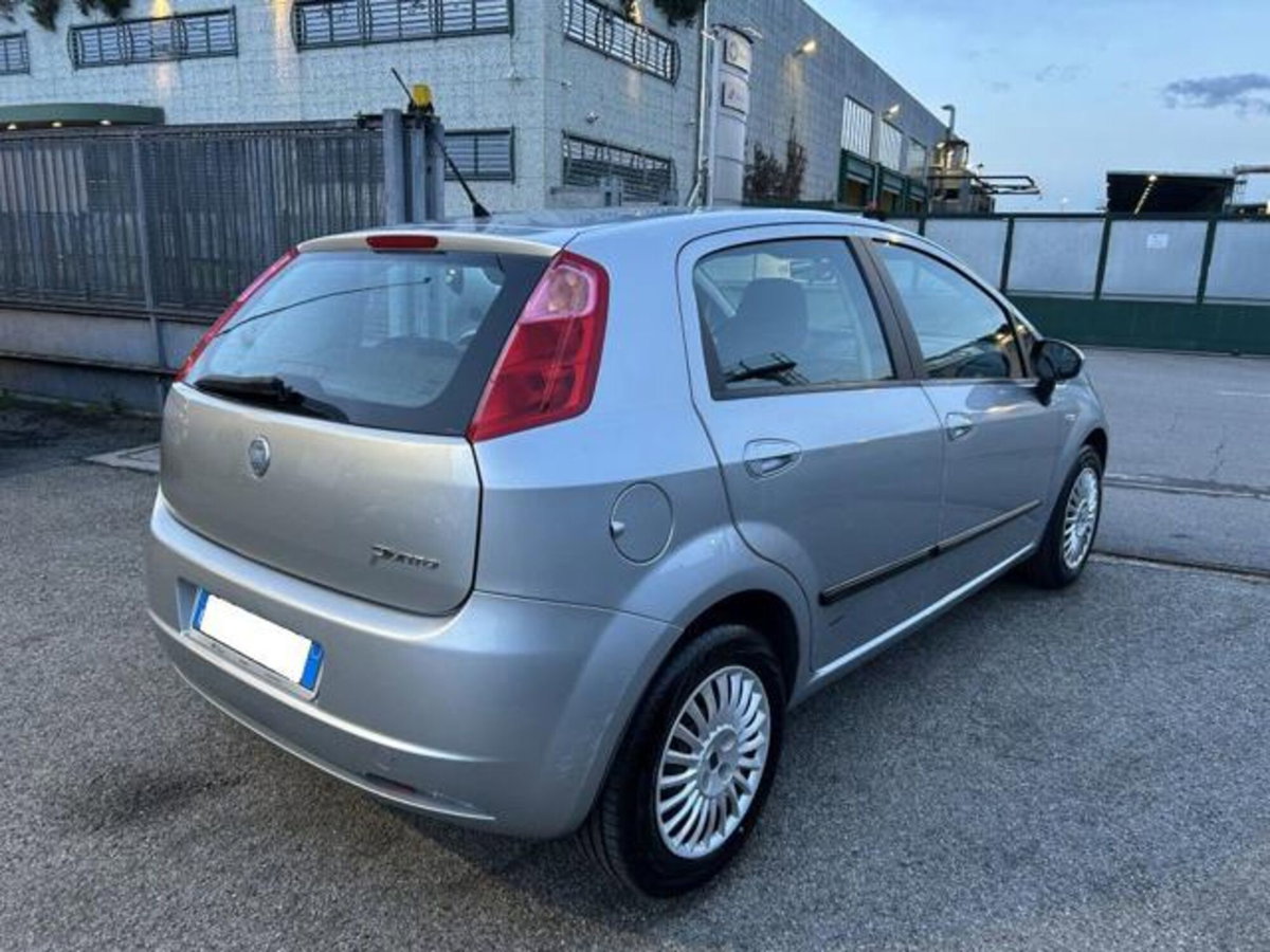 Fiat Grande Punto 1.2 5 porte (4)