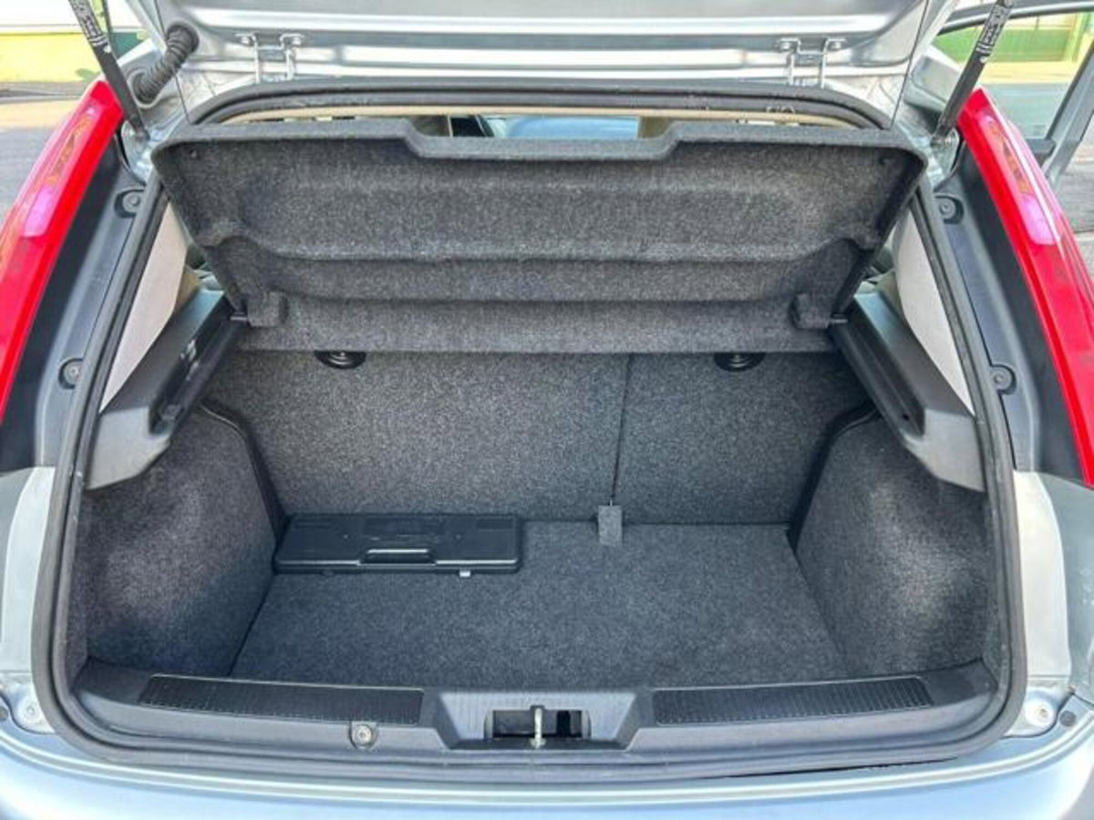 Fiat Grande Punto 1.2 5 porte (7)