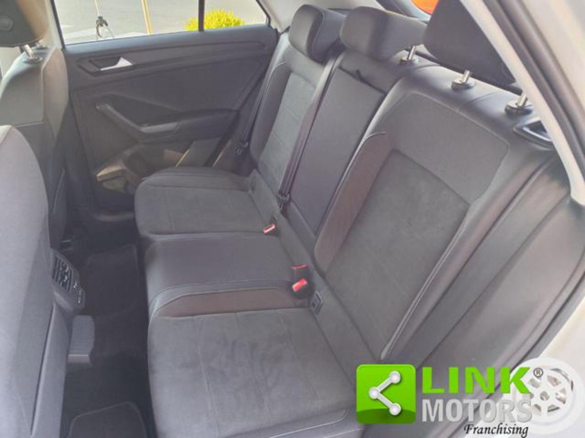 Volkswagen T-Roc 1.0 TSI Style (7)