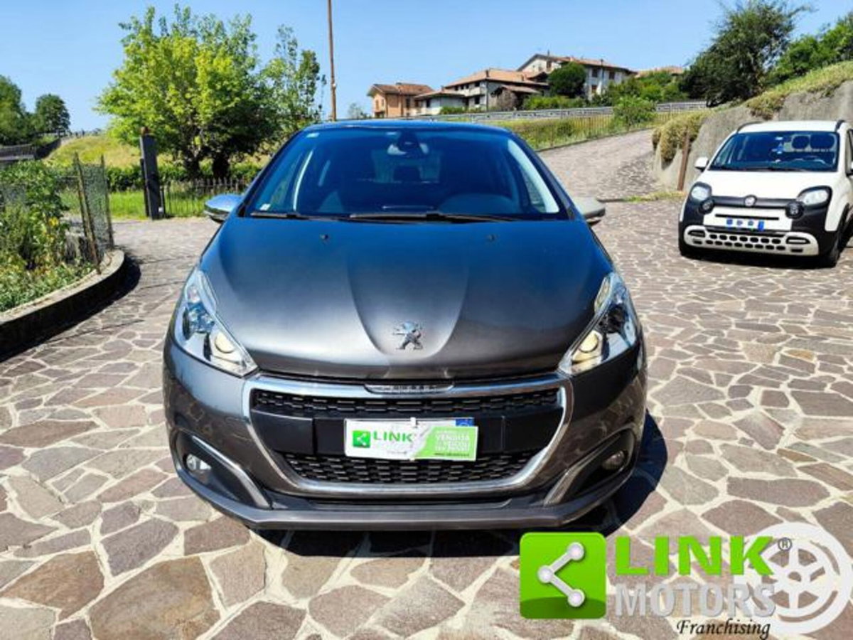 Peugeot 208 82 5 porte Allure (2)