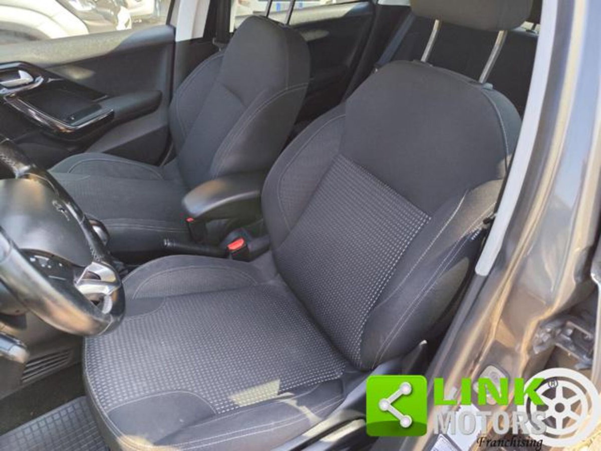 Peugeot 208 82 5 porte Allure (6)