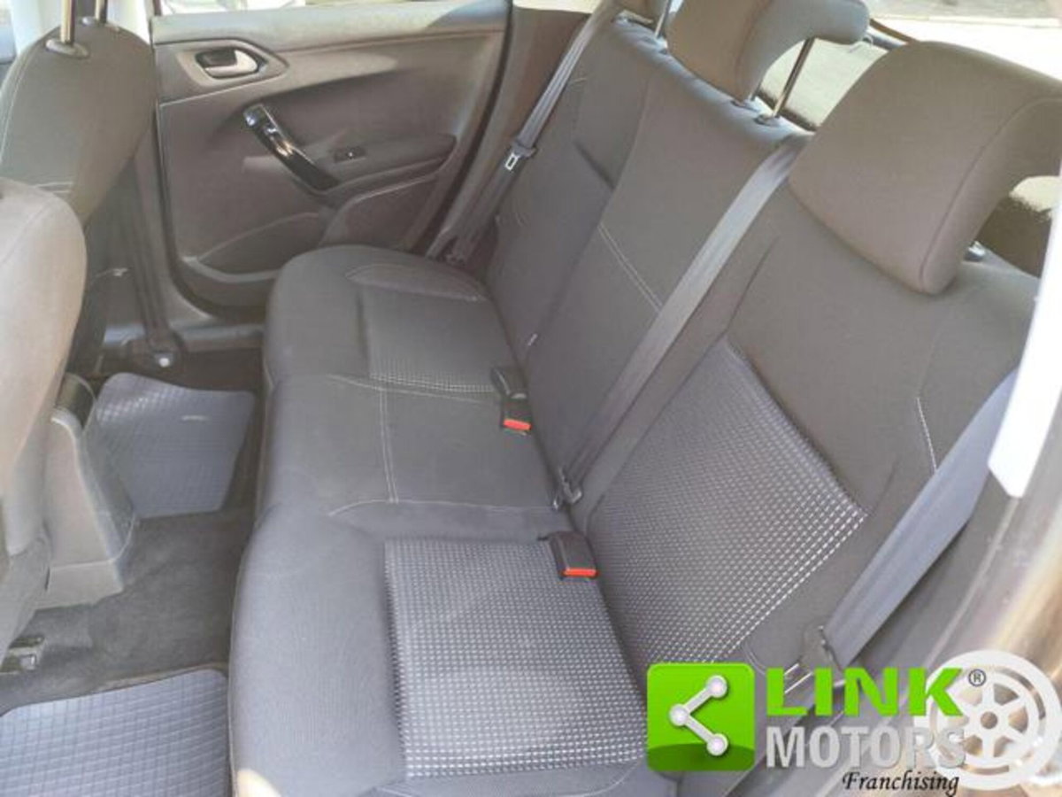 Peugeot 208 82 5 porte Allure (7)