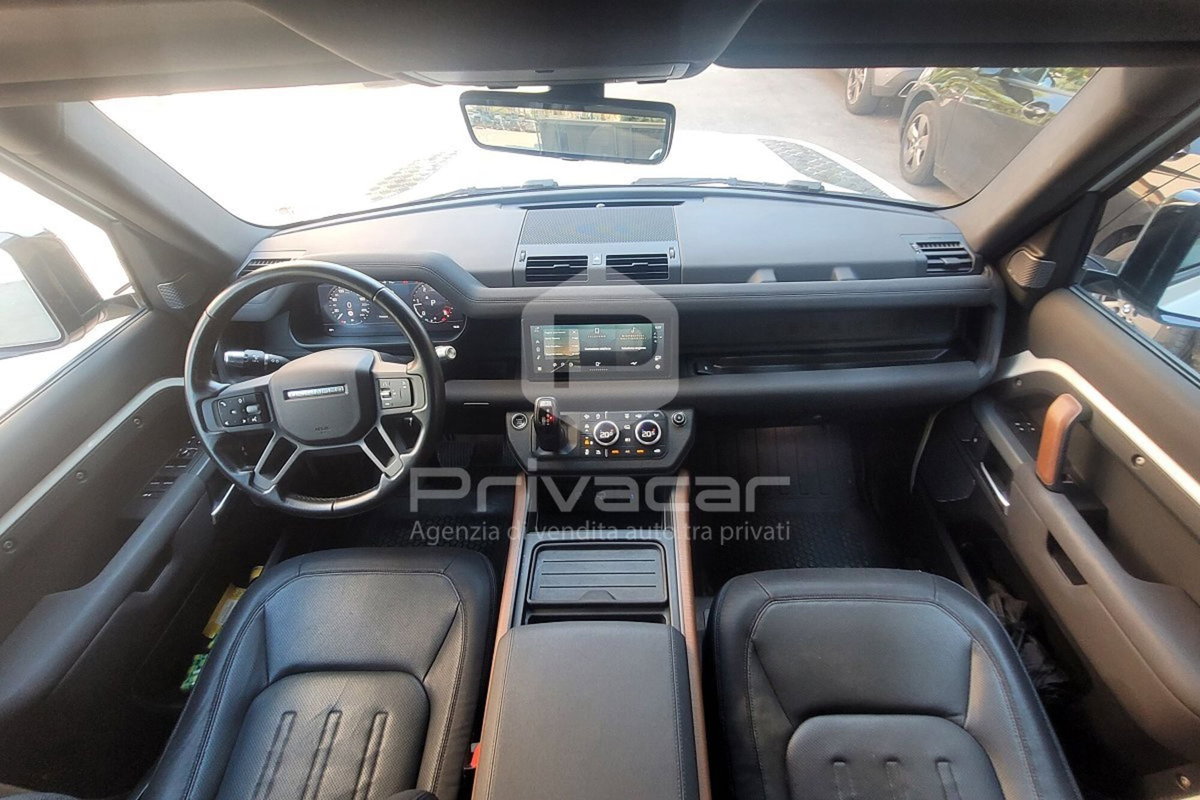 Land Rover Defender 110 3.0D I6 300 CV AWD Auto X-Dynamic SE (10)