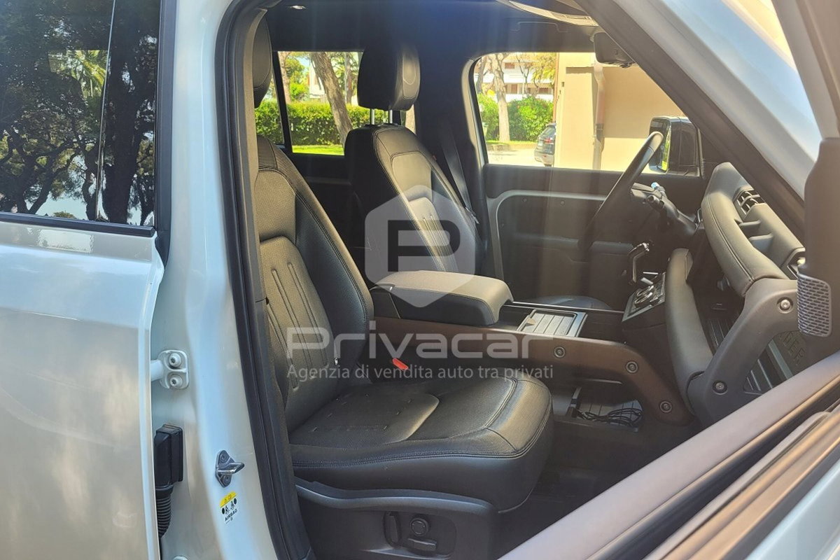 Land Rover Defender 110 3.0D I6 300 CV AWD Auto X-Dynamic SE (13)