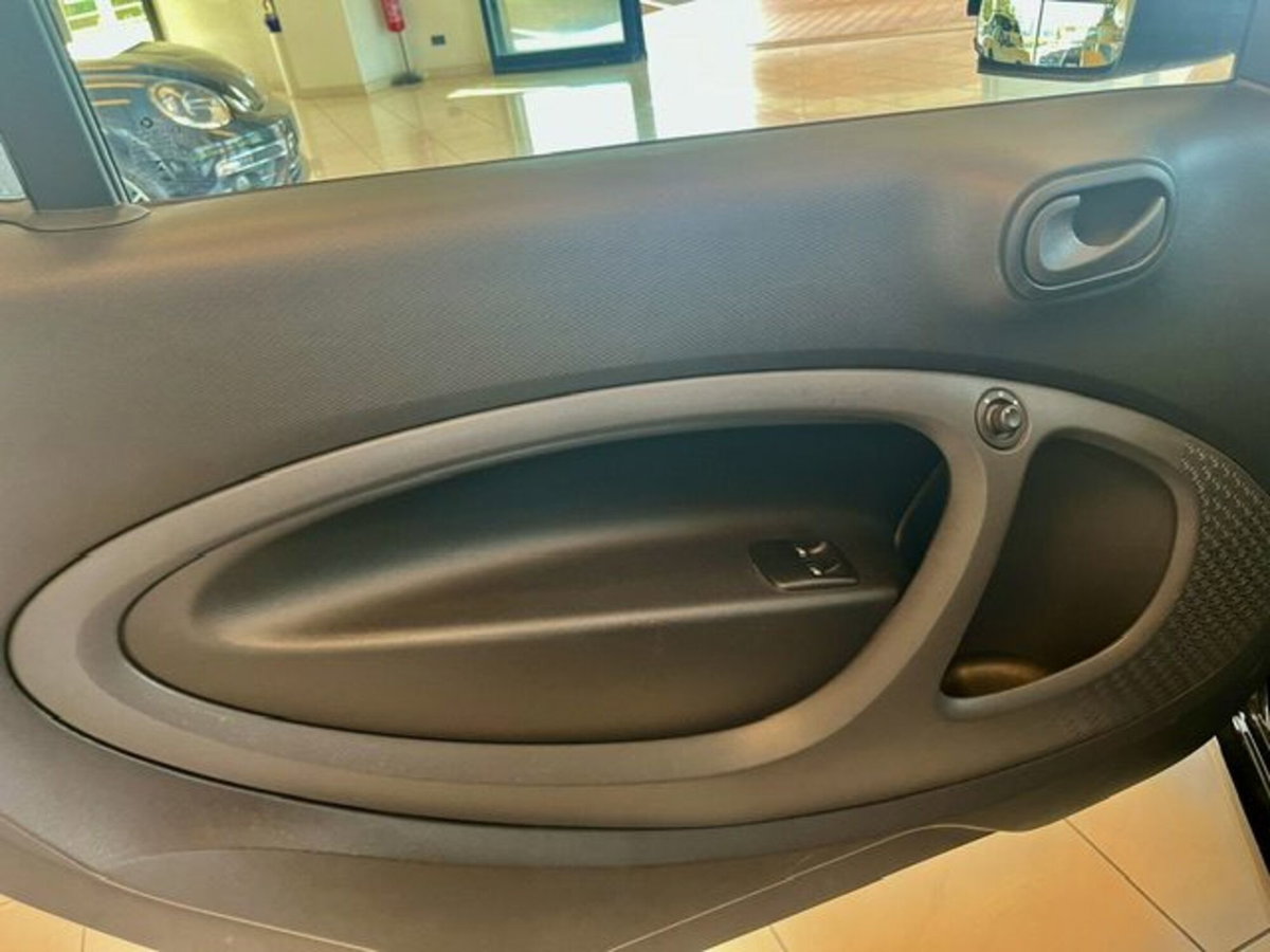 smart Fortwo 70 1.0 twinamic Youngster (10)