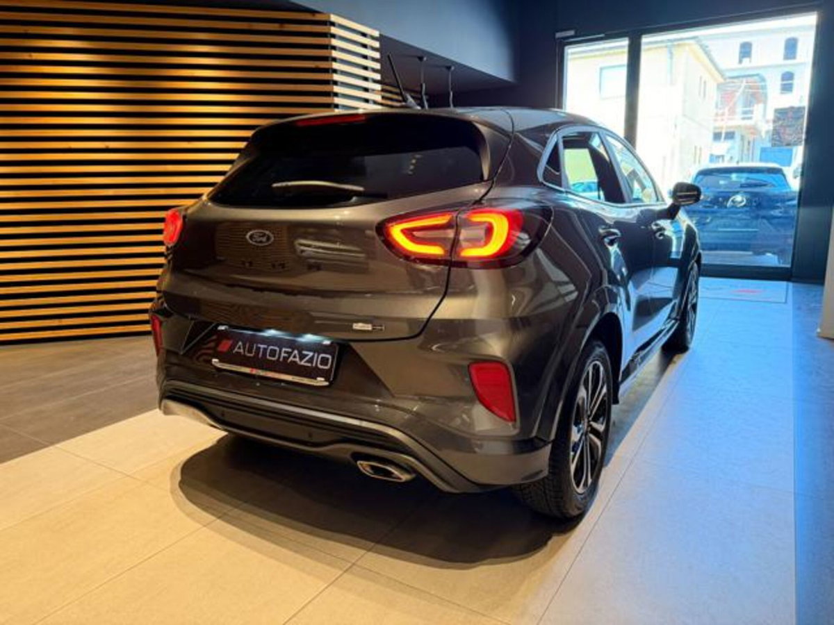 Ford Puma 1.0 EcoBoost Hybrid 125 CV S&S aut. ST-Line X (19)