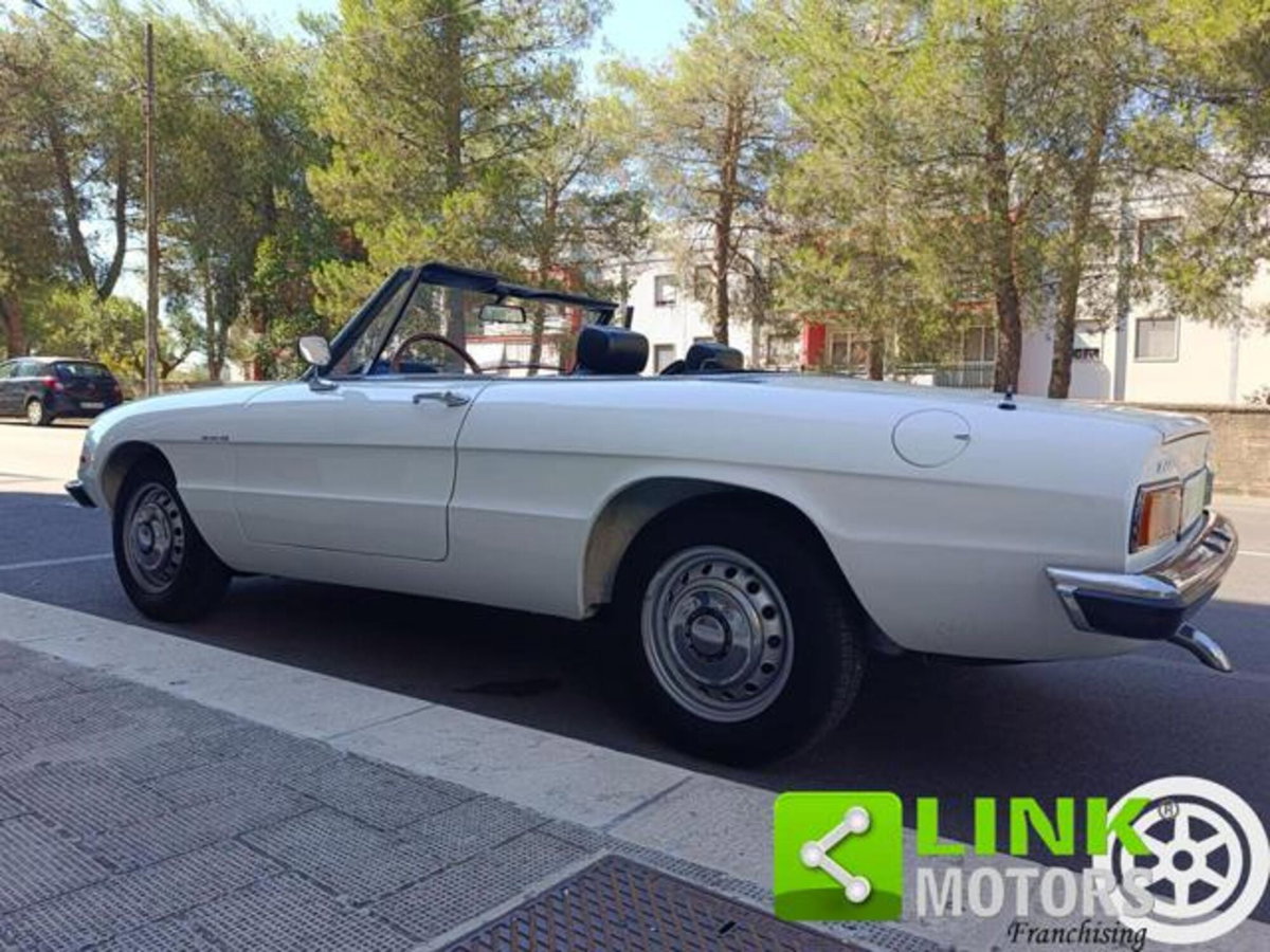 Alfa Romeo Spider 1.6 Junior (12)