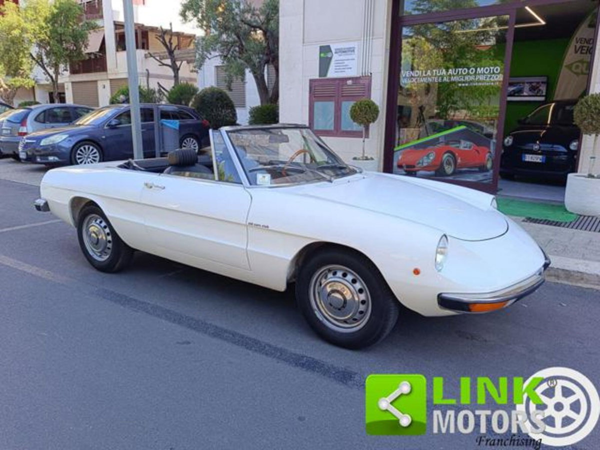 Alfa Romeo Spider 1.6 Junior (2)