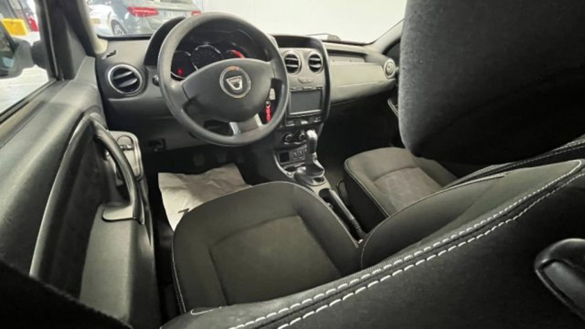 Dacia Duster 1.6 110CV 4x2 GPL Lauréate (8)