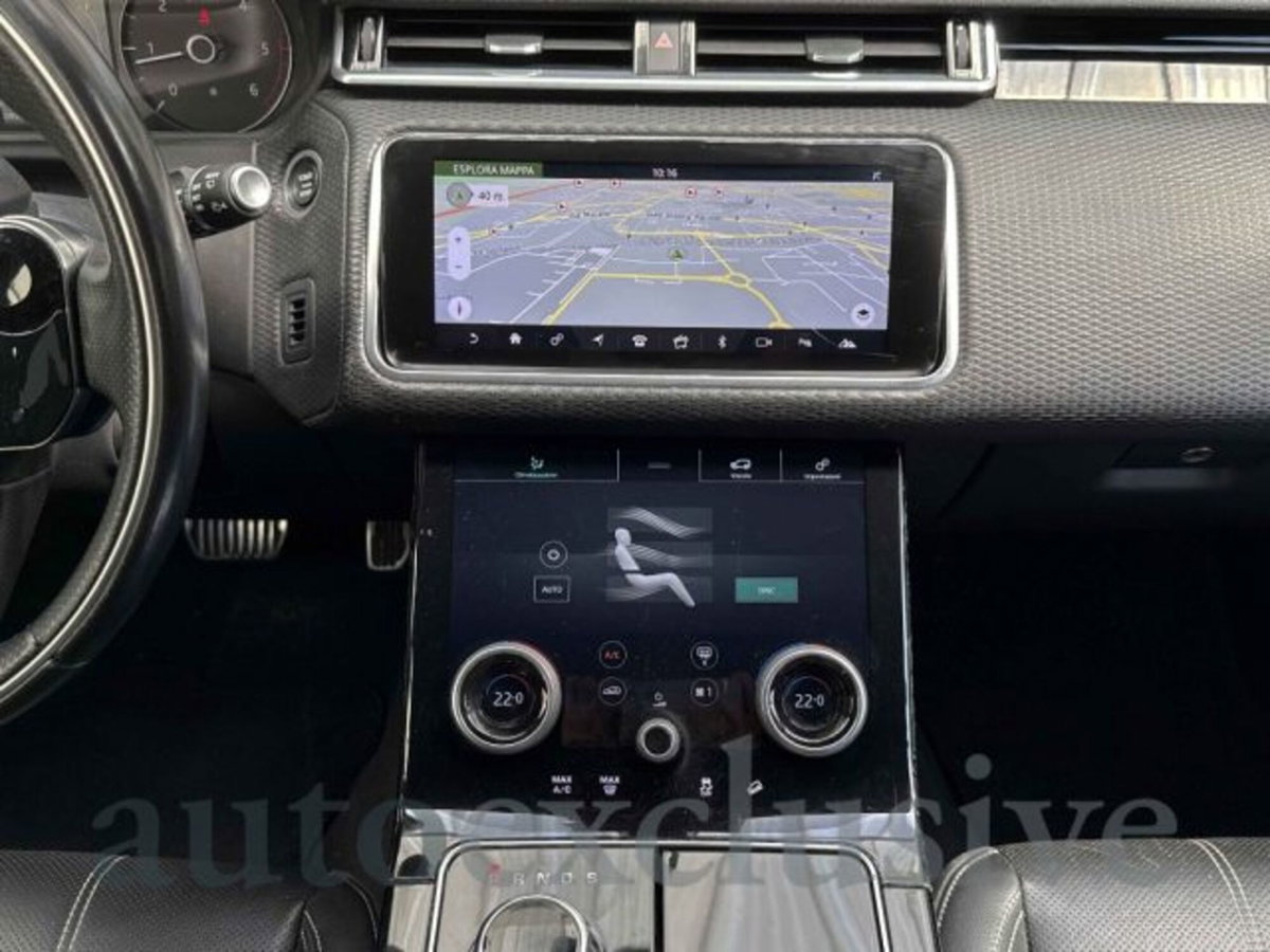 Land Rover Range Rover Velar 2.0D I4 240 CV R-Dynamic S (17)