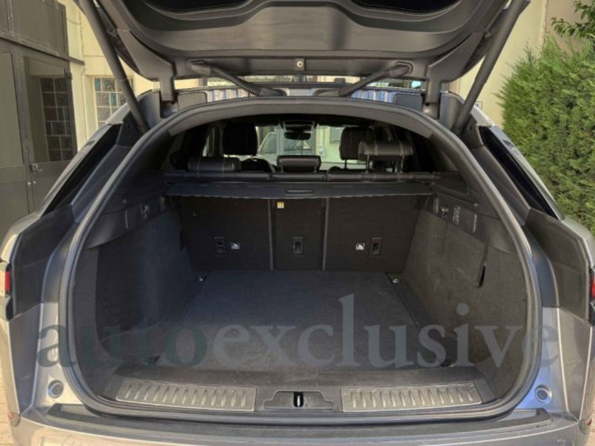 Land Rover Range Rover Velar 2.0D I4 240 CV R-Dynamic S (18)