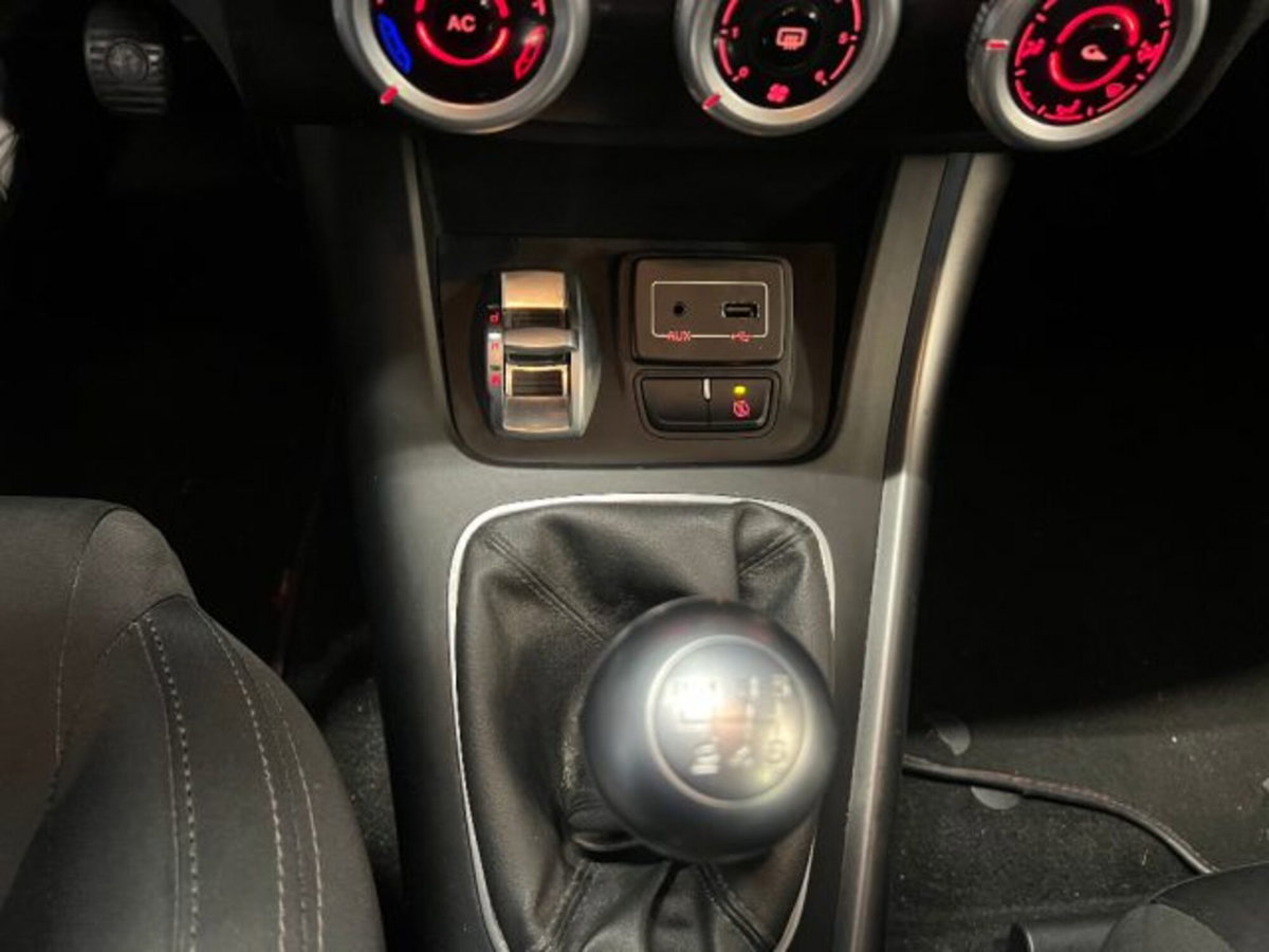 Alfa Romeo Giulietta 1.6 JTDm Distinctive 120cv (15)