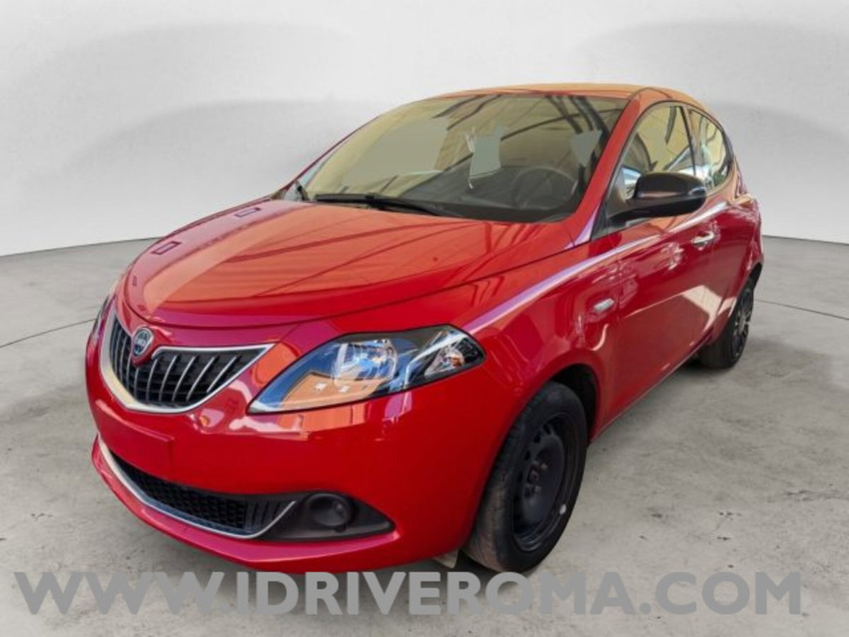 Lancia Ypsilon 1.0 FireFly 5 porte S&S Hybrid Ecochic Silver