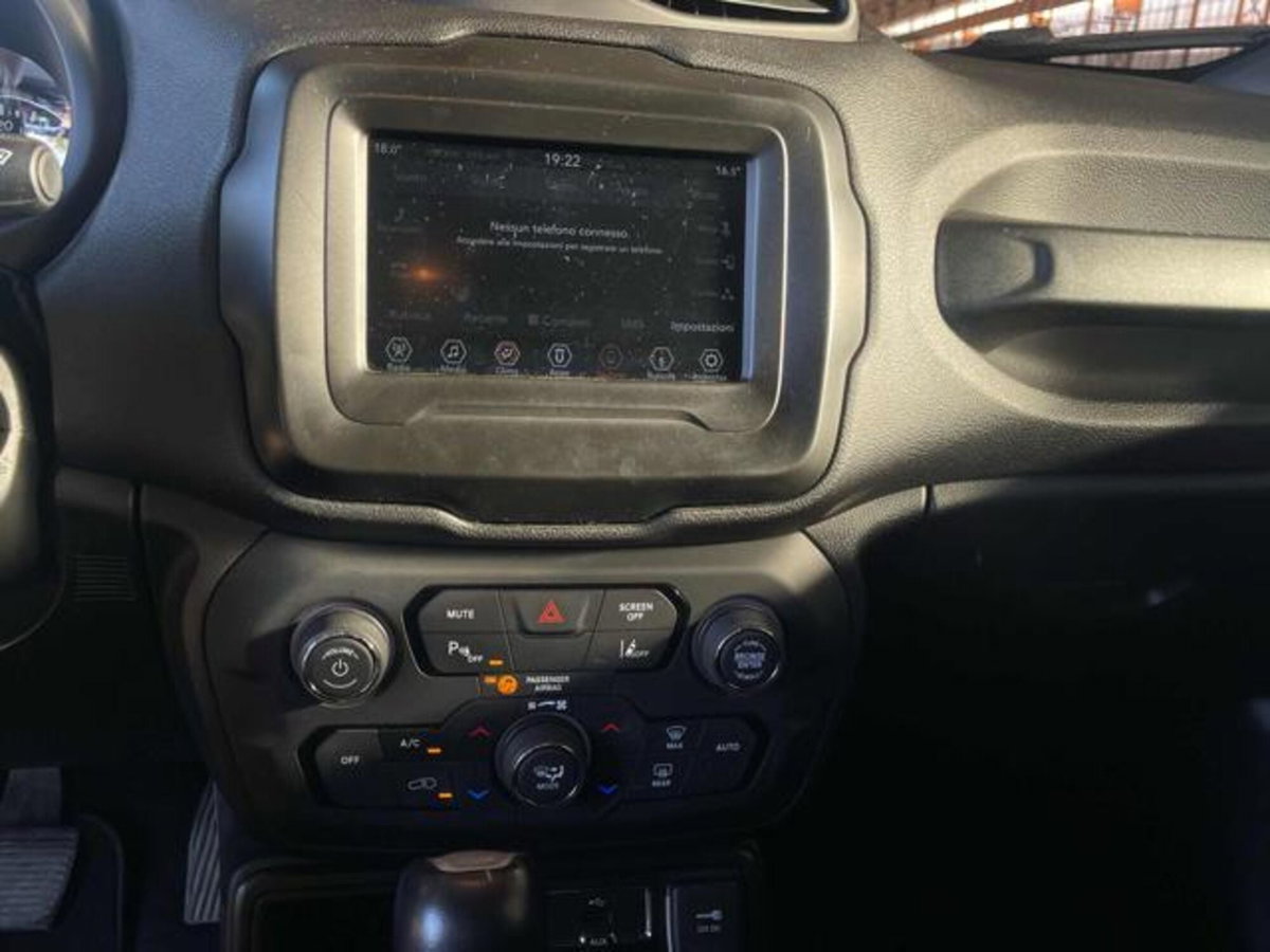 Jeep Renegade 1.6 Mjt DDCT 120 CV Limited (13)