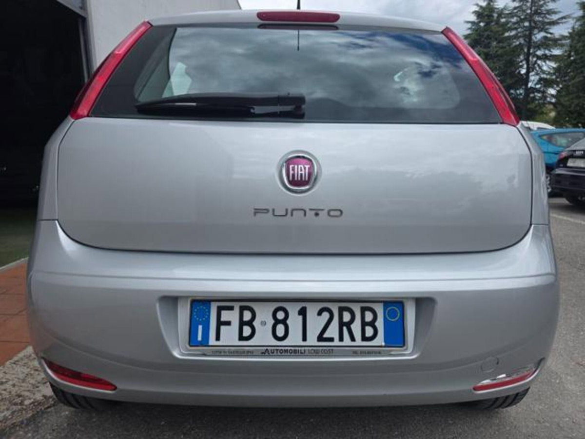 Fiat Punto 1.4 8V 5 porte Natural Power Street (5)