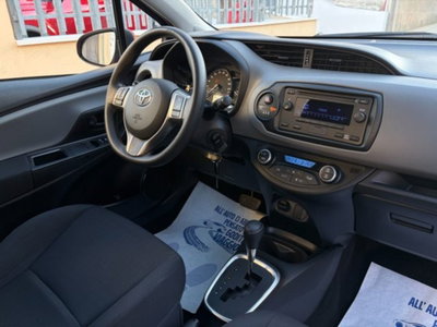 Toyota Yaris 1.5 Hybrid 5 porte Cool (10)