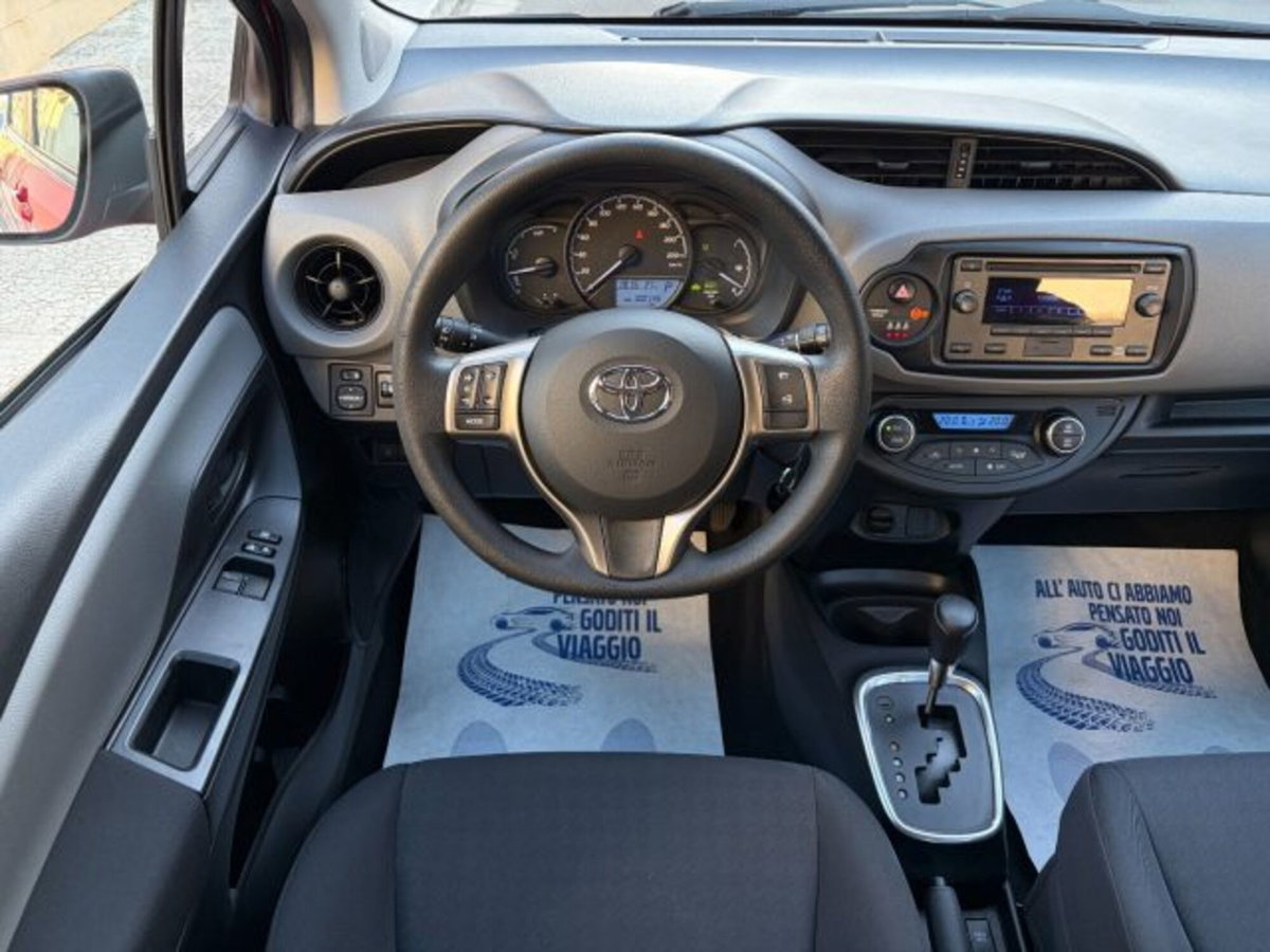 Toyota Yaris 1.5 Hybrid 5 porte Cool (18)