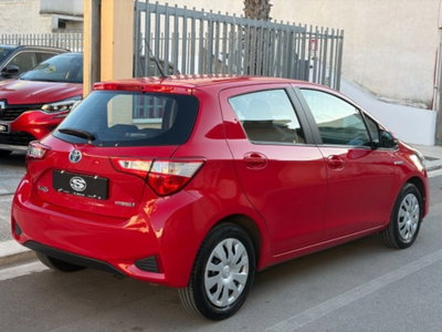 Toyota Yaris 1.5 Hybrid 5 porte Cool (3)