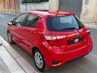 Toyota Yaris 1.5 Hybrid 5 porte Cool (5)