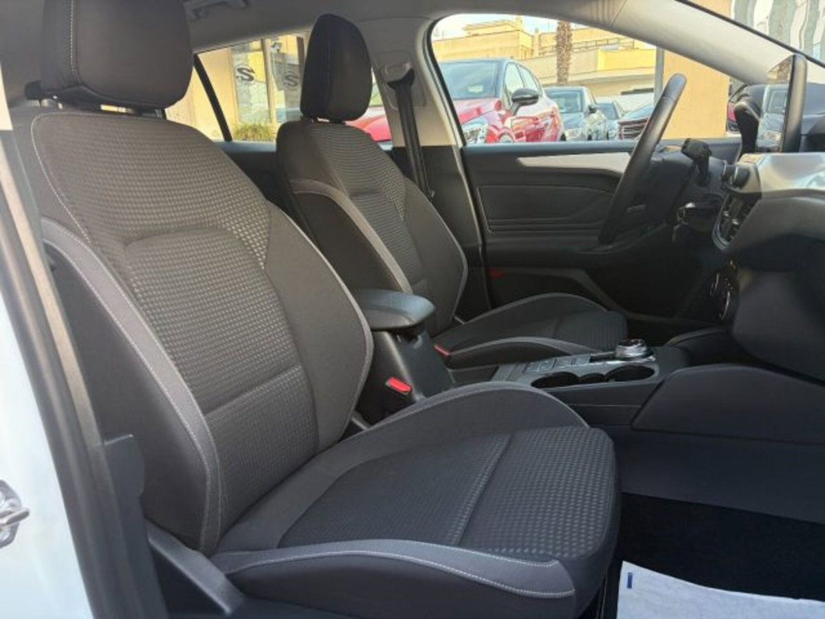 Ford Focus Station Wagon 1.5 EcoBlue 120 CV automatico SW Business Co-Pilot (9)
