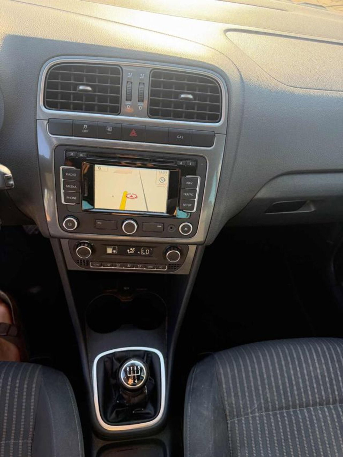 Volkswagen Polo 1.6 5 porte Highline BiFuel (10)