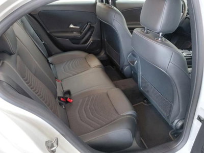 Mercedes-Benz Classe A Sedan 180 d Automatic 4p. Business (15)