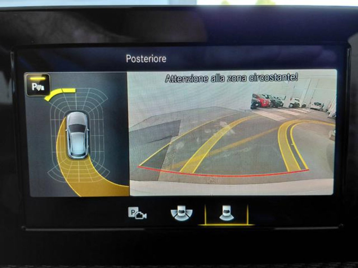 Mercedes-Benz Classe A Sedan 180 d Automatic 4p. Business (18)
