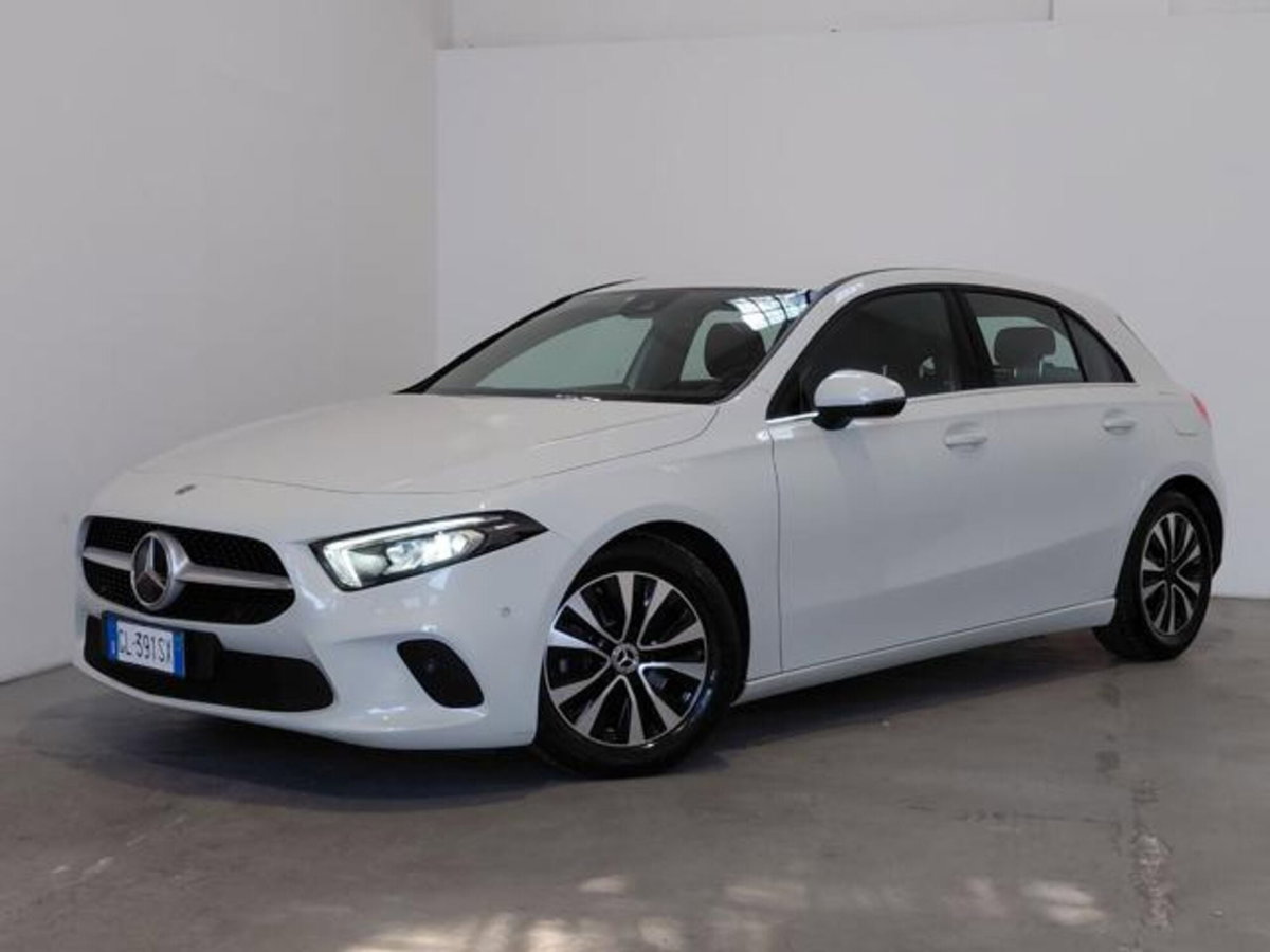 Mercedes-Benz Classe A Sedan 180 d Automatic 4p. Business (5)