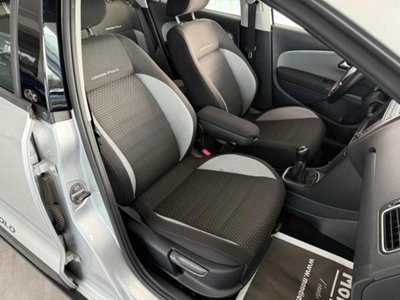 Volkswagen Polo Cross 1.4 TDI BlueMotion Technology (7)