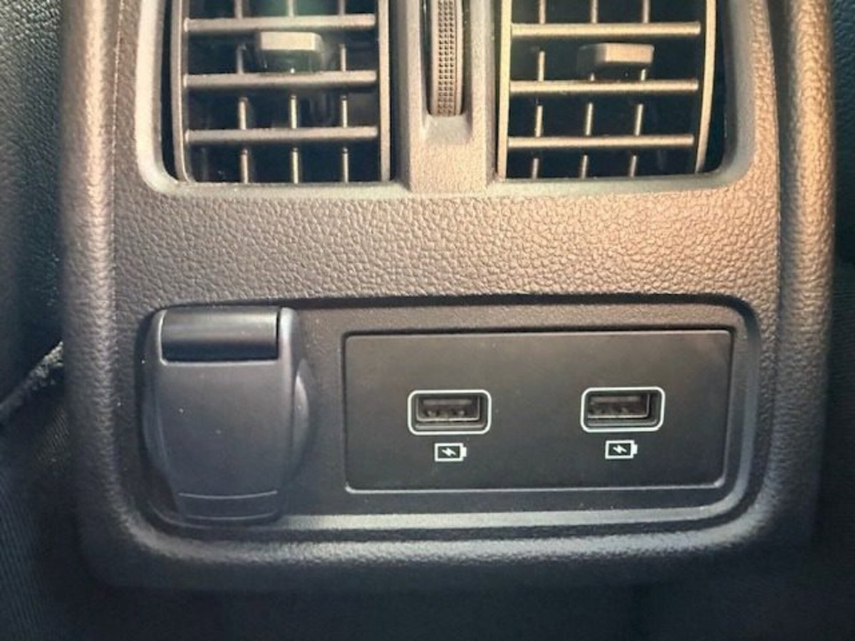 Renault Captur Full Hybrid E-Tech 145 CV Techno (11)