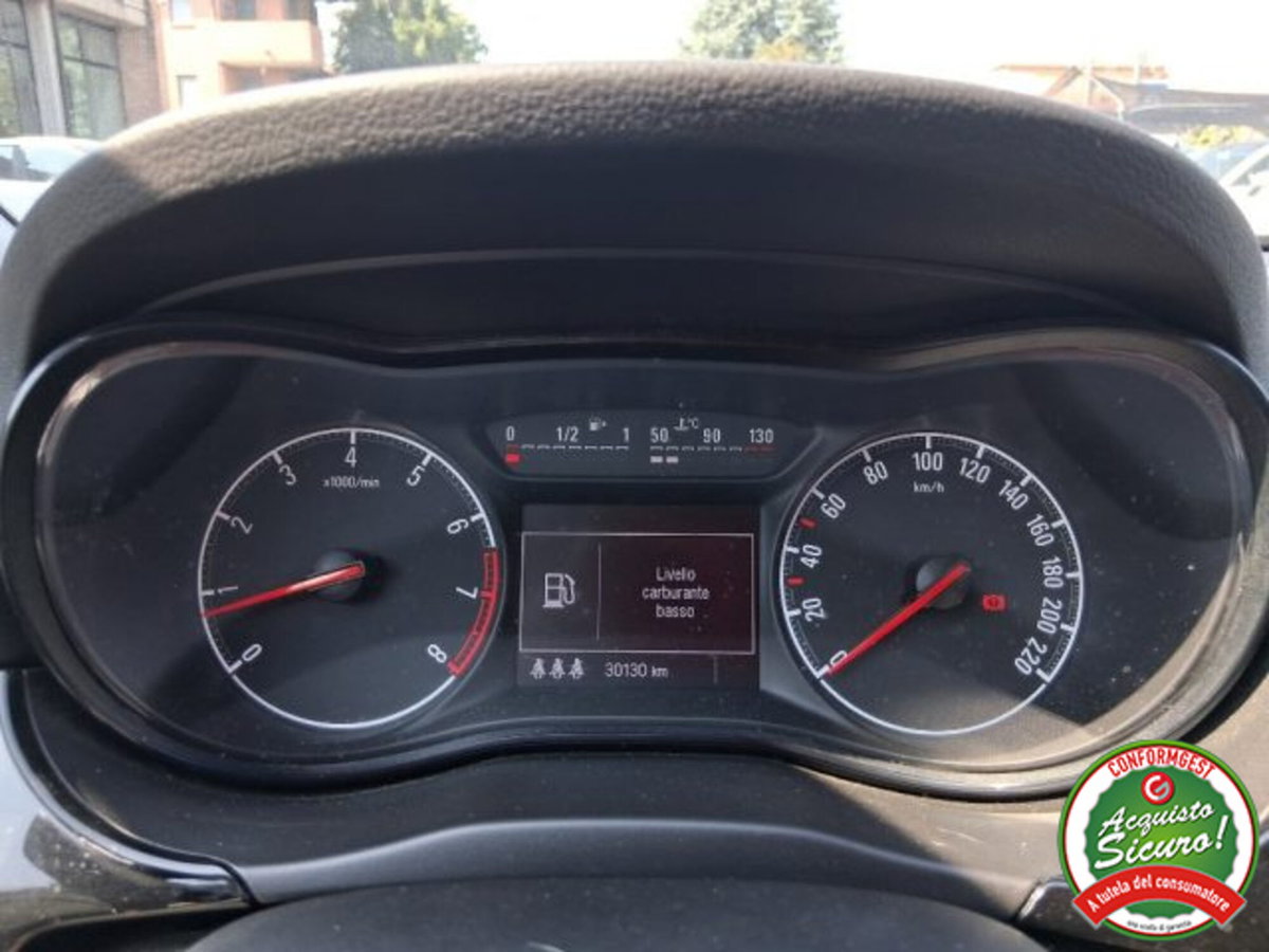 Opel Corsa 1.4 90CV GPL Tech 5 porte b-Color (11)