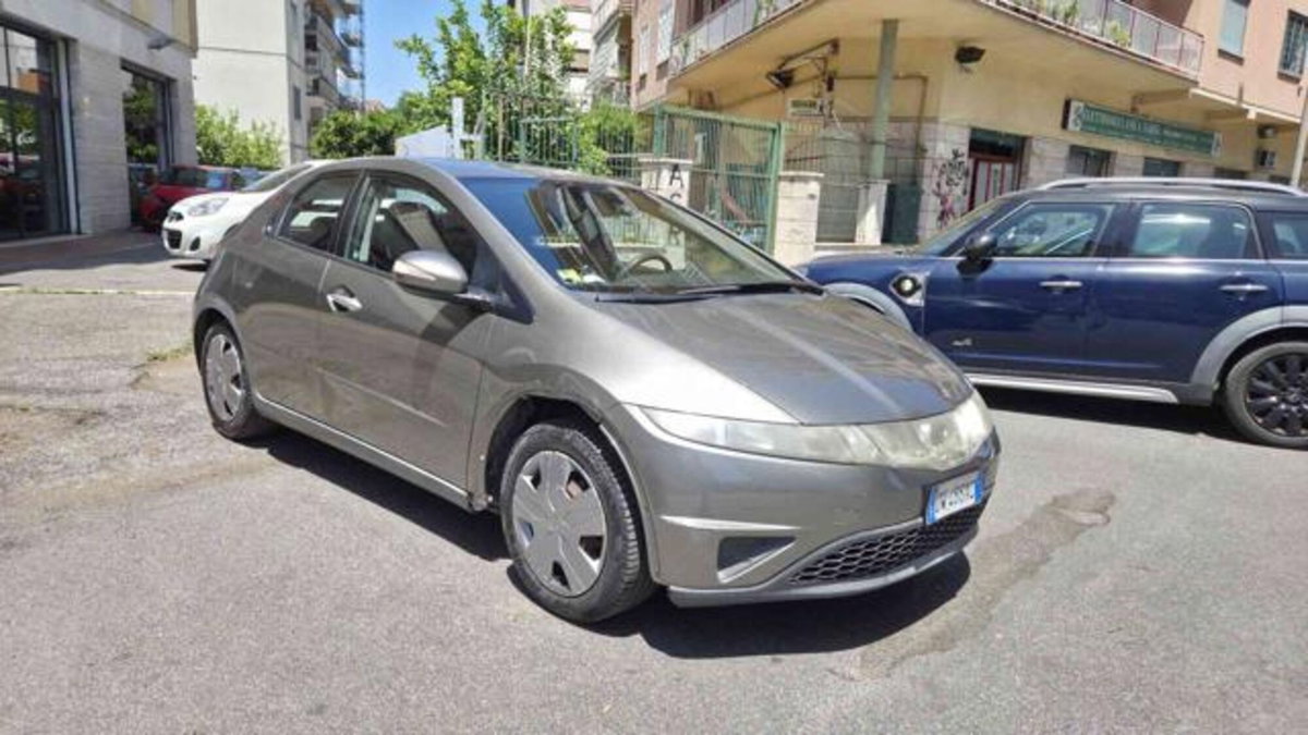 Honda Civic 1.4 i-DSi 5p. Elegance LE (3)
