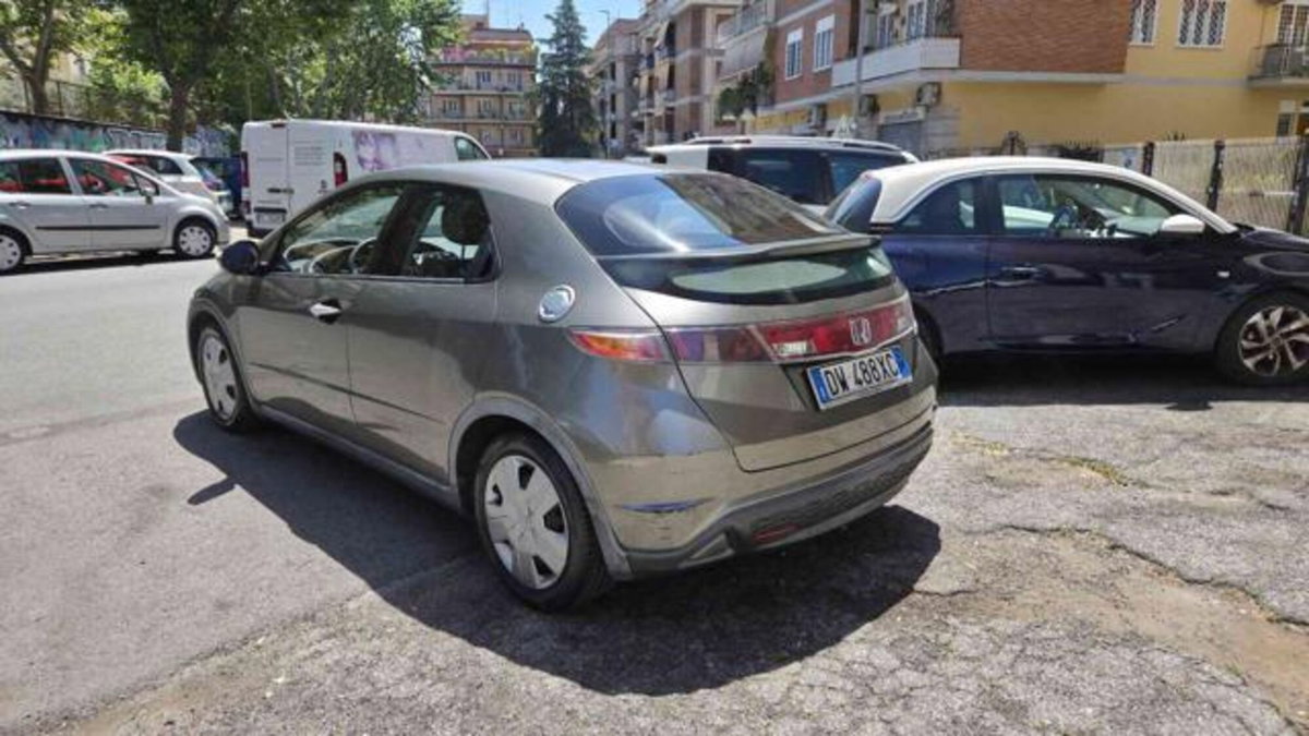 Honda Civic 1.4 i-DSi 5p. Elegance LE (5)