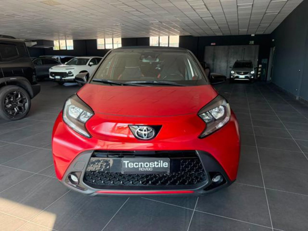 Toyota Aygo X 1.0 VVT-i 72 CV 5 porte Limited S-CVT (2)