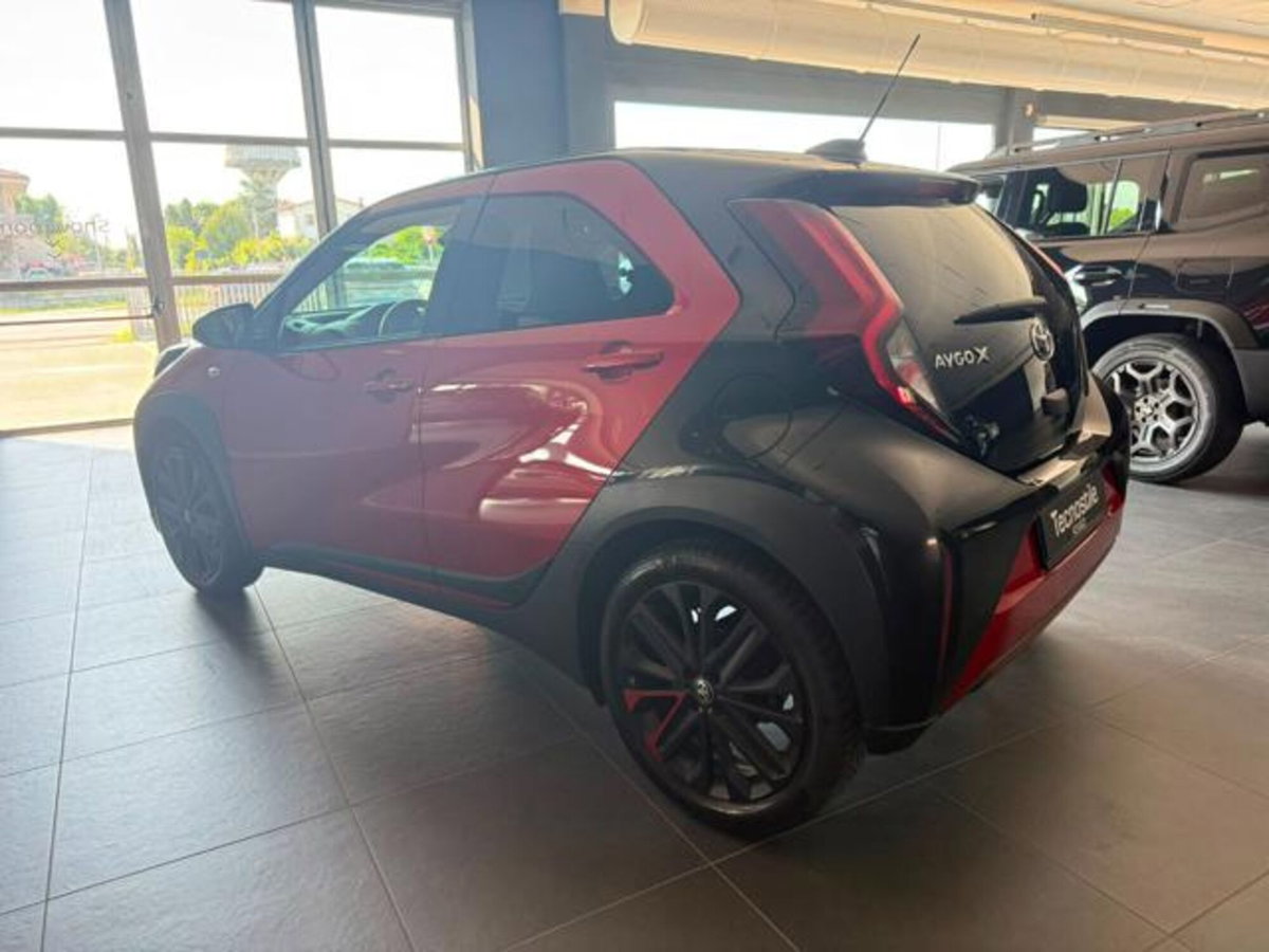 Toyota Aygo X 1.0 VVT-i 72 CV 5 porte Limited S-CVT (5)