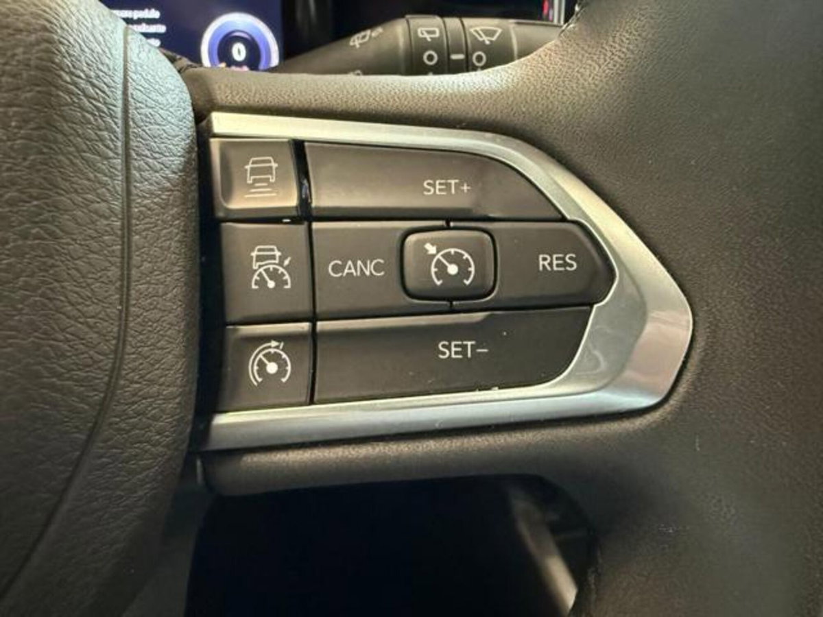 Jeep Compass 1.6 Multijet II 2WD Limited (17)
