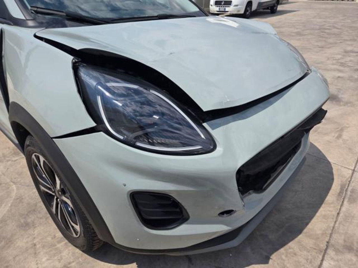 Ford Puma 1.0 EcoBoost Hybrid 125 CV S&S aut. Titanium X (11)