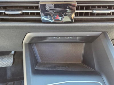 Volkswagen Golf Variant 1.0 eTSI EVO DSG Life (18)