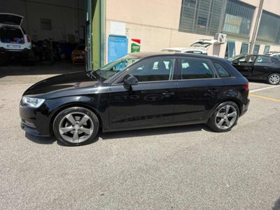 Audi A3 Sportback 1.6 TDI 105 CV CR S tronic Ambiente usata