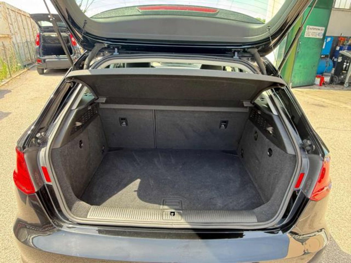 Audi A3 Sportback 1.6 TDI 105 CV CR S tronic Ambiente (10)
