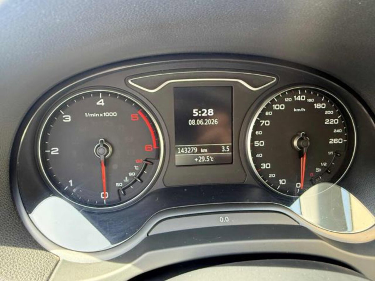 Audi A3 Sportback 1.6 TDI 105 CV CR S tronic Ambiente (19)