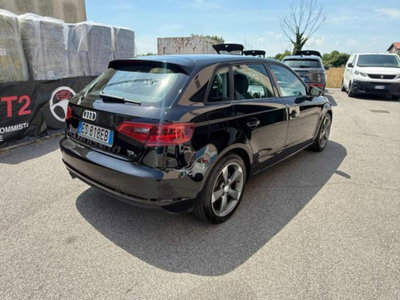 Audi A3 Sportback 1.6 TDI 105 CV CR S tronic Ambiente (9)