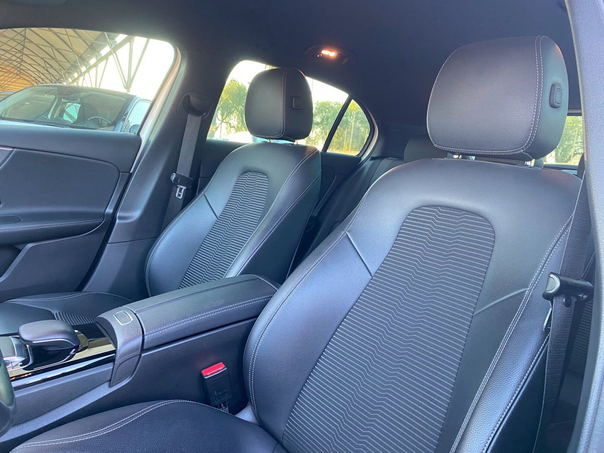 Mercedes-Benz Classe A 180 d Automatic Sport (19)