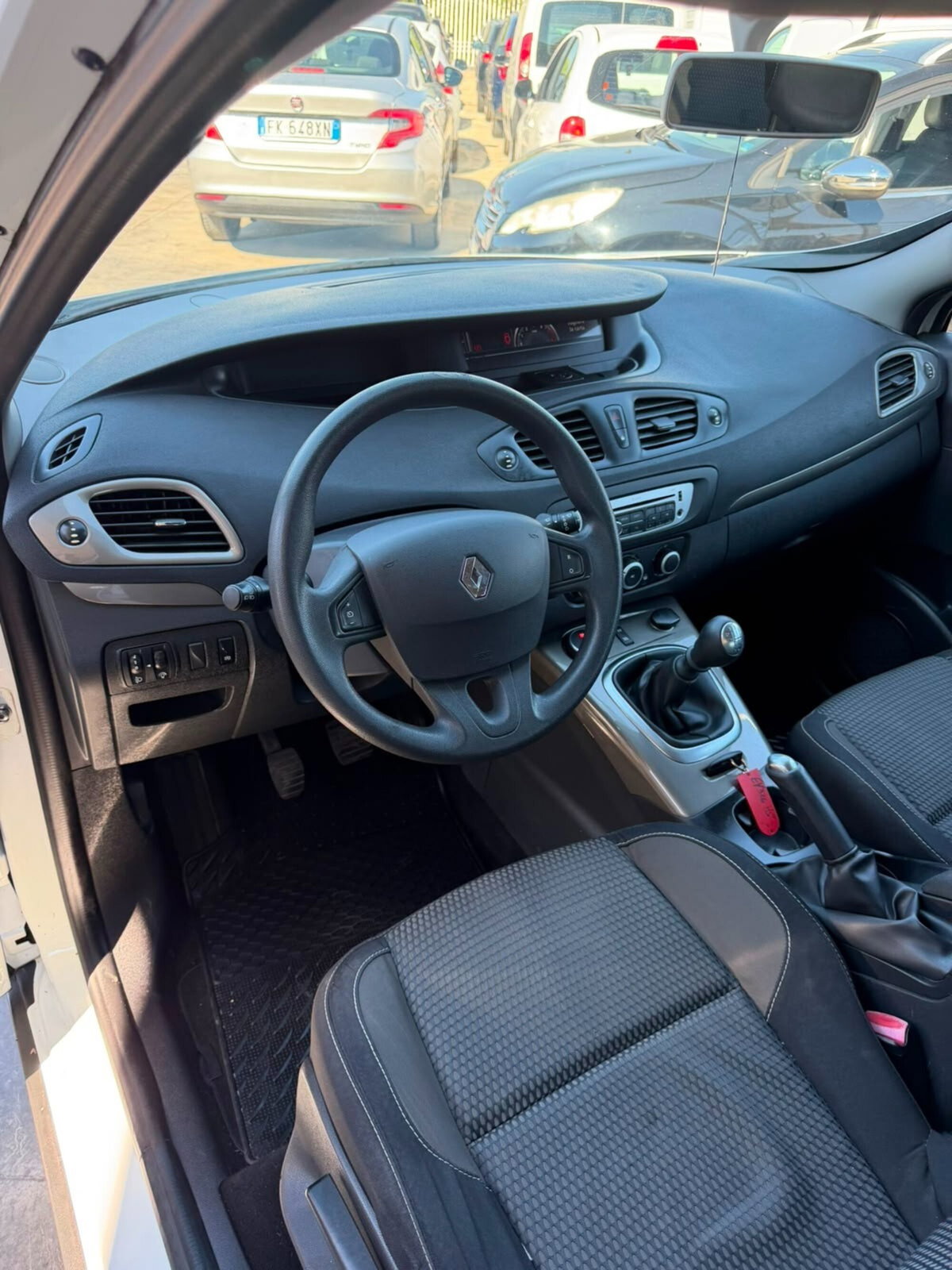 Renault Scenic E-Tech Electric XMod Cross 1.5 dCi 110CV Energy (14)