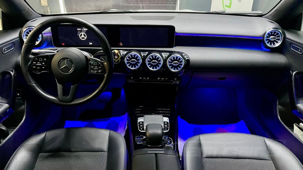 Mercedes-Benz CLA Shooting Brake 180 d Executive auto (7)