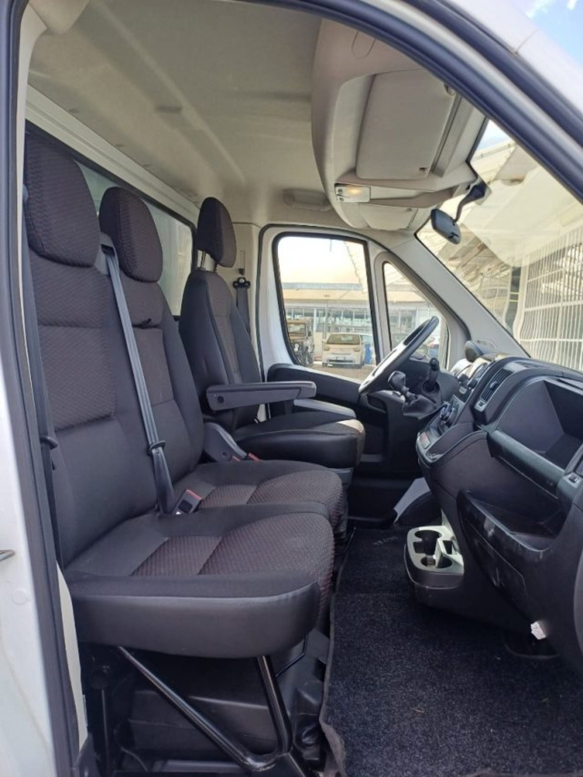 Peugeot Boxer Telaio 435 2.2 BlueHDi 140 S&S PM Cabinato Premium (7)