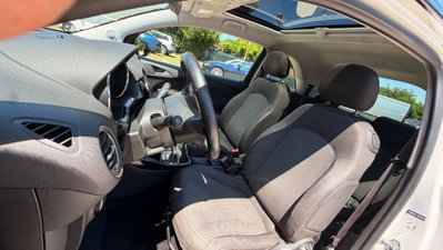 Opel Adam 1.2 70 CV Glam (14)