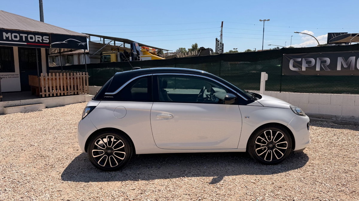 Opel Adam 1.2 70 CV Glam (3)
