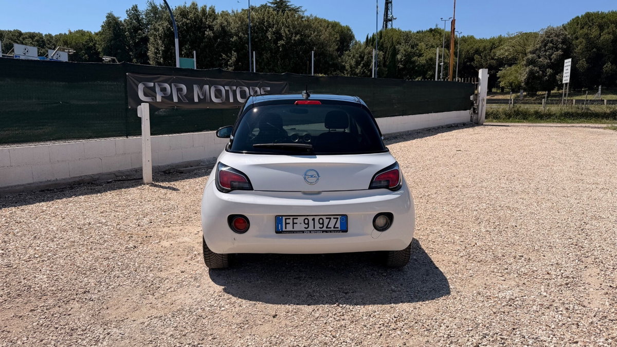 Opel Adam 1.2 70 CV Glam (5)